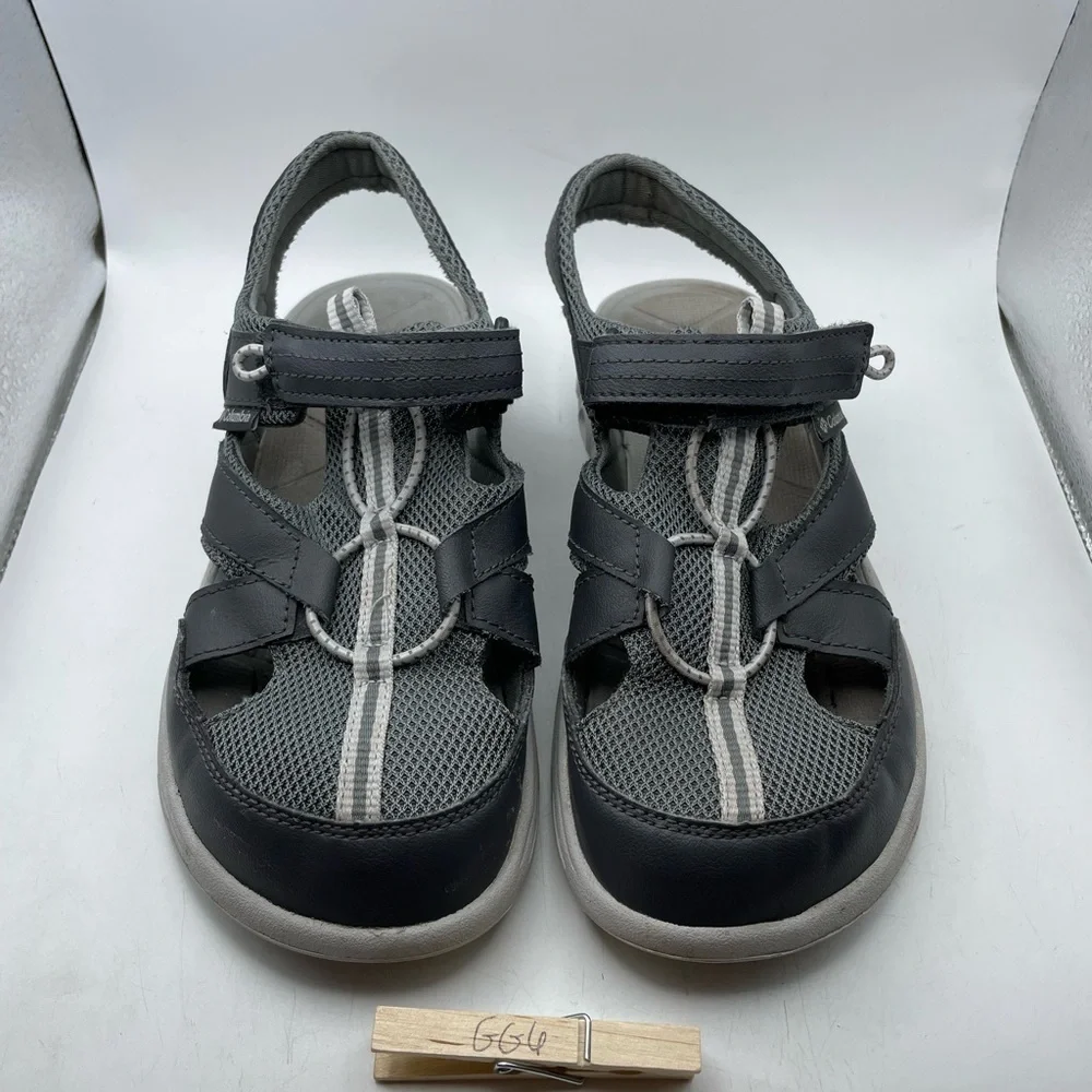 Columbia Techsun Wave Kids' Gray Sandals size 5